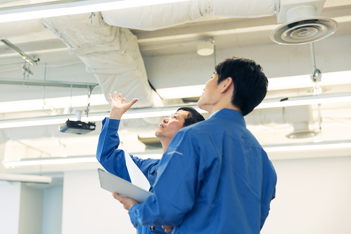 原木板金の仕事イメージ